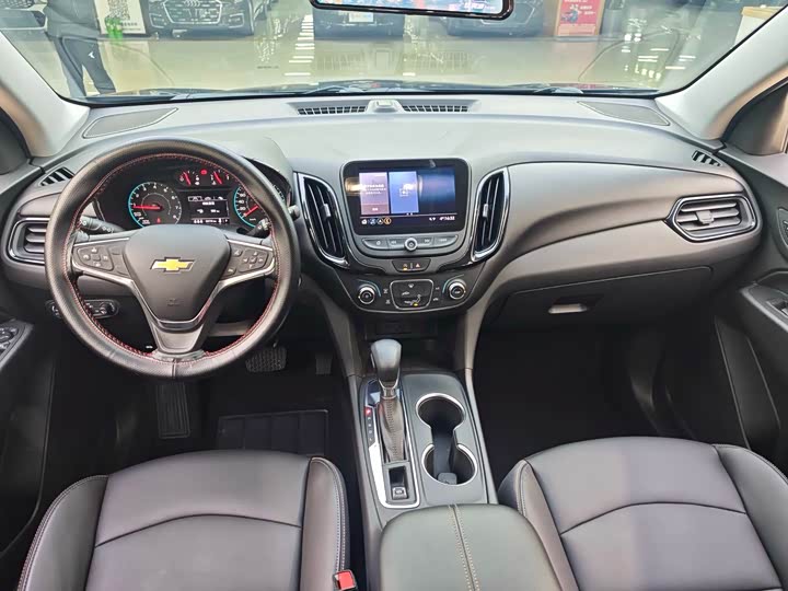 Фото 5 - Chevrolet Equinox
