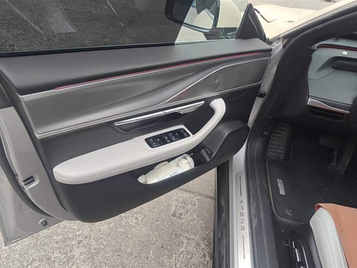 Фото 7 - XPeng P7