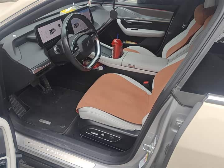 Фото 9 - XPeng P7