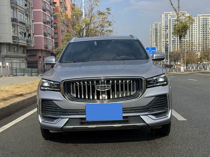 Фото 2 - Geely Monjaro