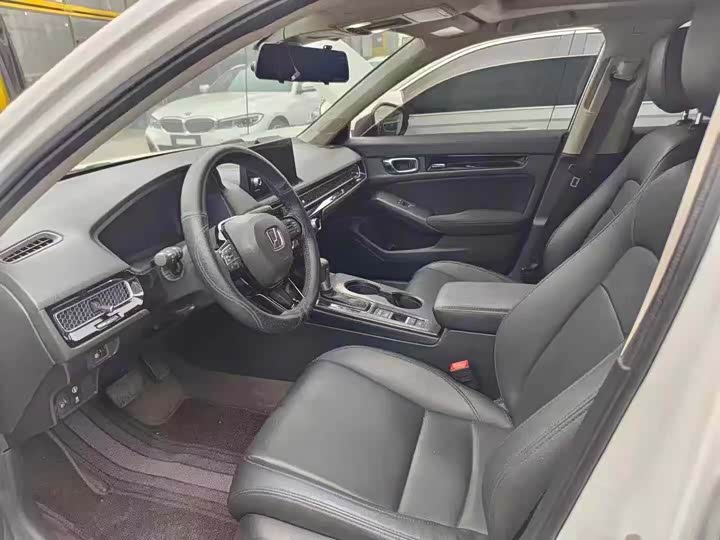 Фото 4 - Honda Civic