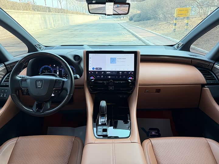 Photo 7 - Toyota Vellfire