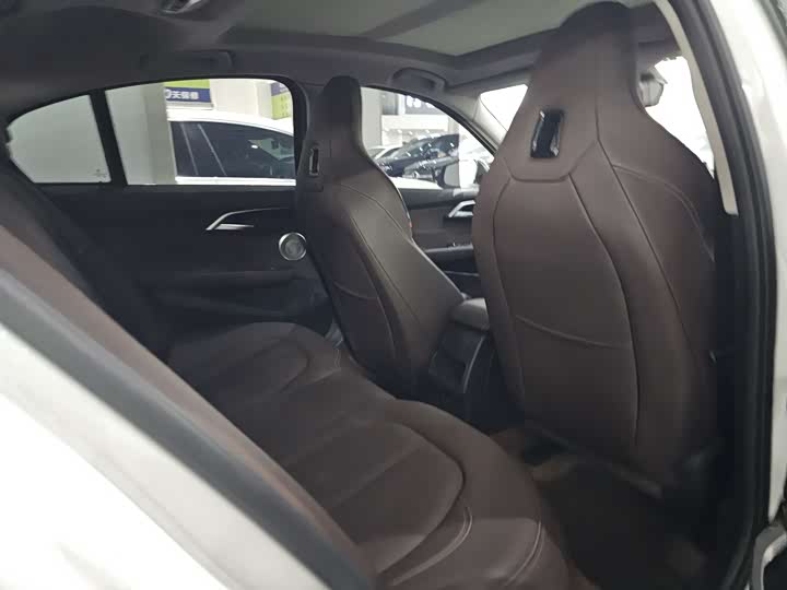 Фото 7 - BMW 1 Series