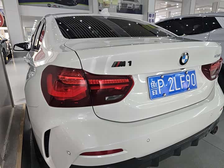 Фото 9 - BMW 1 Series