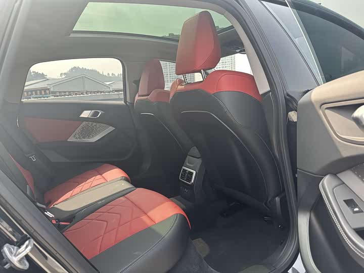 Фото 8 - BMW 2 Series