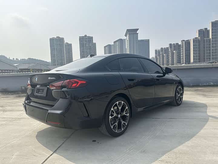 Фото 9 - BMW 2 Series