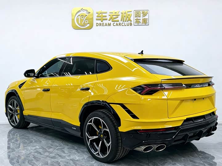 Фото 6 - Lamborghini Urus
