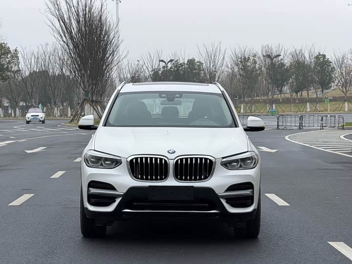 Фото 2 - BMW X3