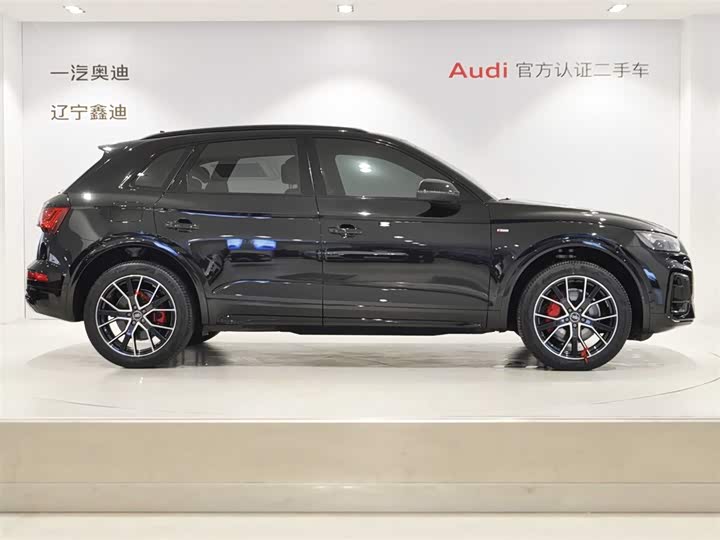 Фото 3 - Audi Q5L