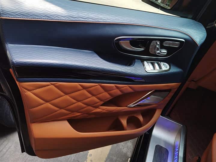 Фото 7 - Mercedes-Benz Vito