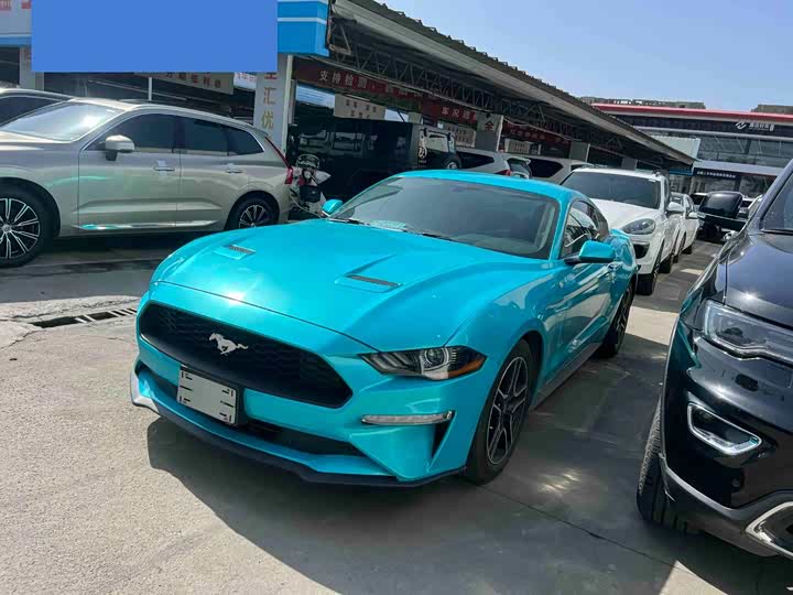 Фото 1 - Ford Mustang