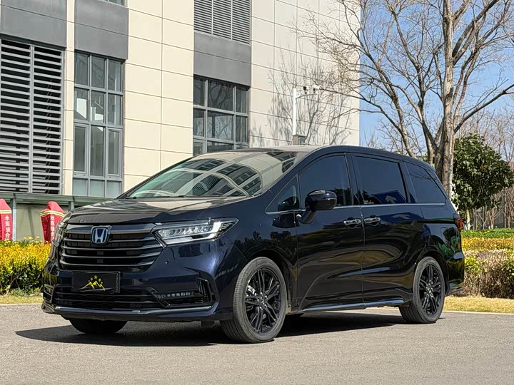 Photo 1 - Honda Odyssey