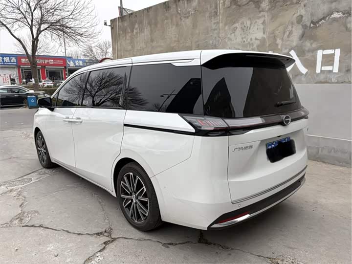 Фото 7 - GAC Trumpchi E8