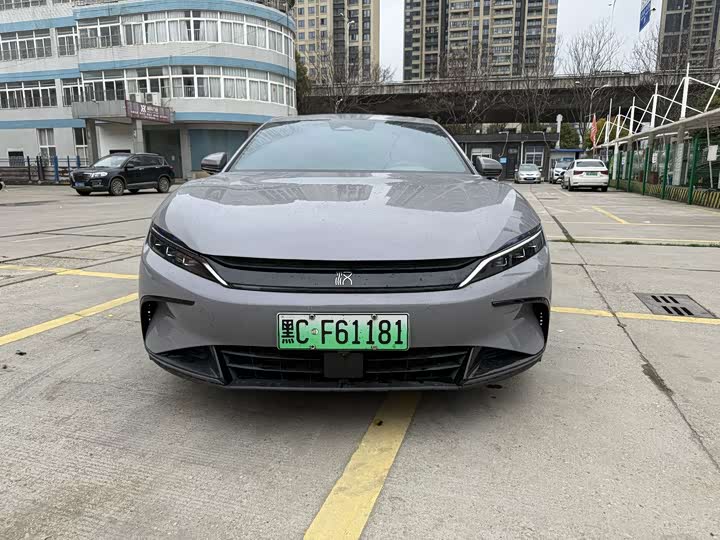 Фото 2 - BYD Han