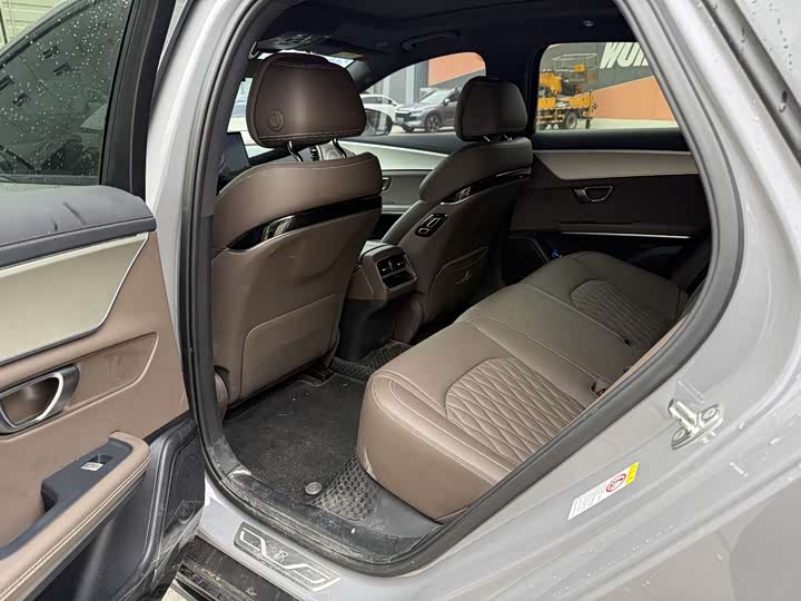 Фото 7 - BYD Han