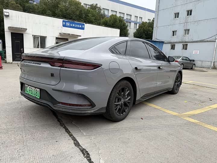 Фото 9 - BYD Han