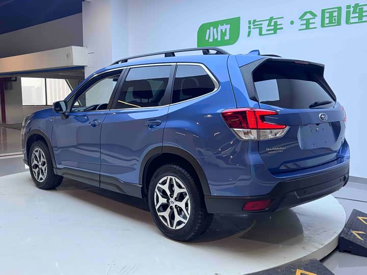 Фото 4 - Subaru Forester