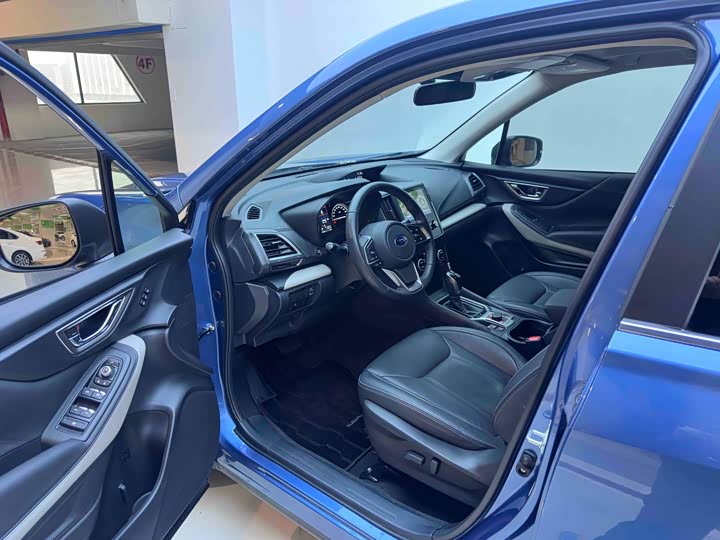 Фото 9 - Subaru Forester