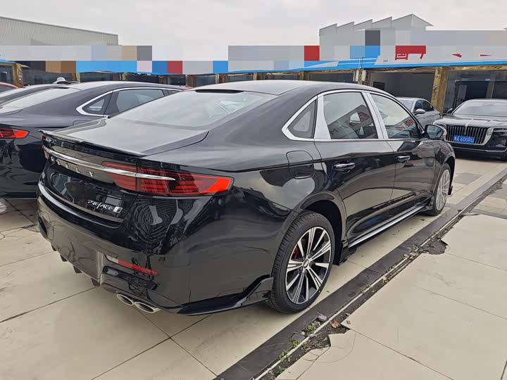 Фото 8 - Geely Preface