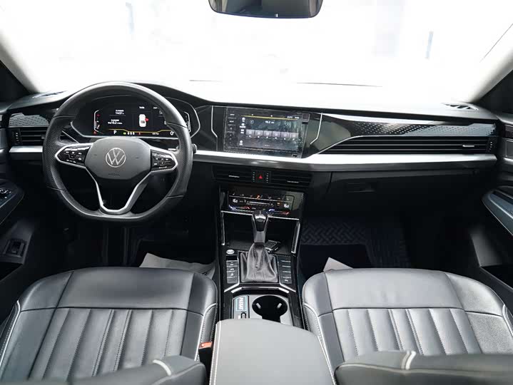 Фото 5 - Volkswagen Passat