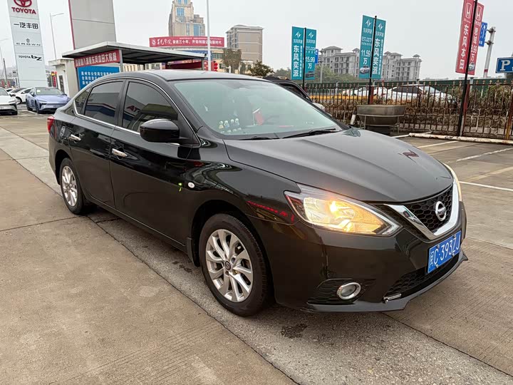 Фото 3 - Nissan Sylphy