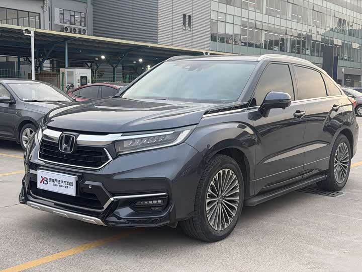 Фото 1 - Honda Avancier