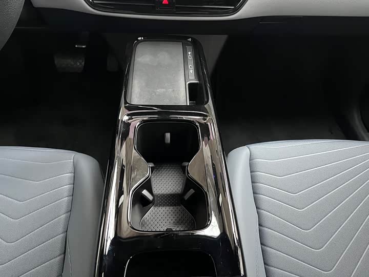 Photo 8 - Volkswagen ID.3