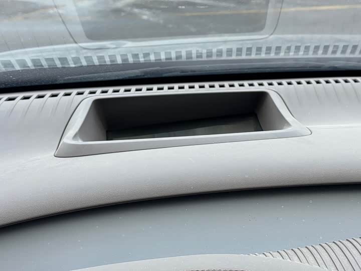 Фото 8 - Denza D9