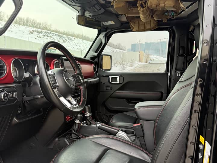Jeep Wrangler 2021 2021款 2.0T 罗宾汉四门版