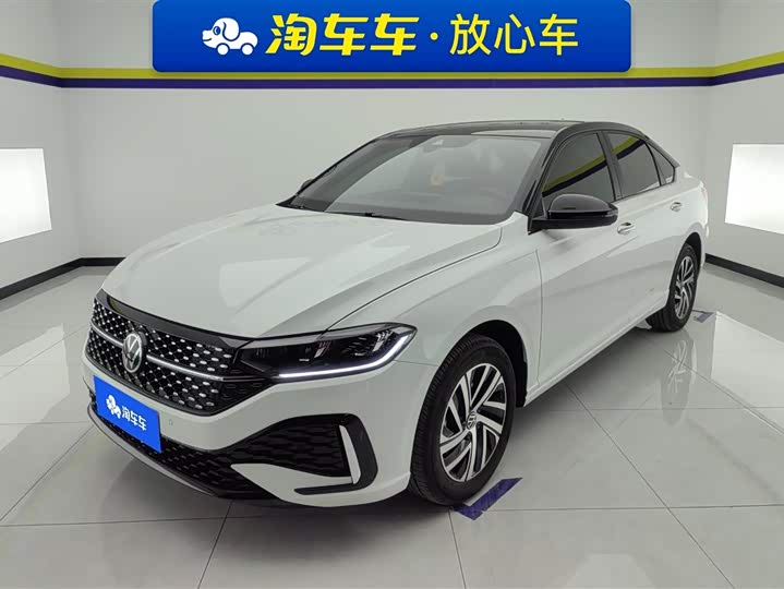 Photo 1 - Volkswagen Lavida