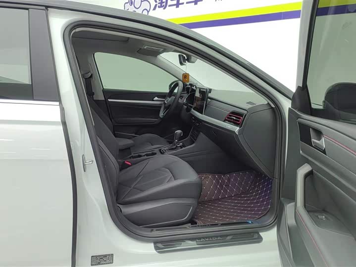 Photo 8 - Volkswagen Lavida