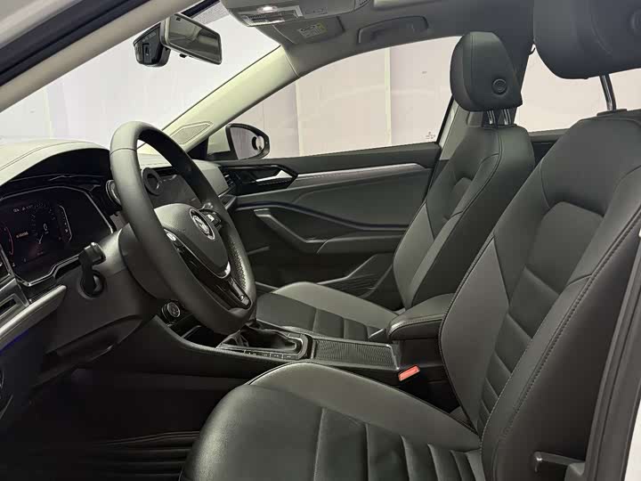 Фото 8 - Volkswagen Sagitar L