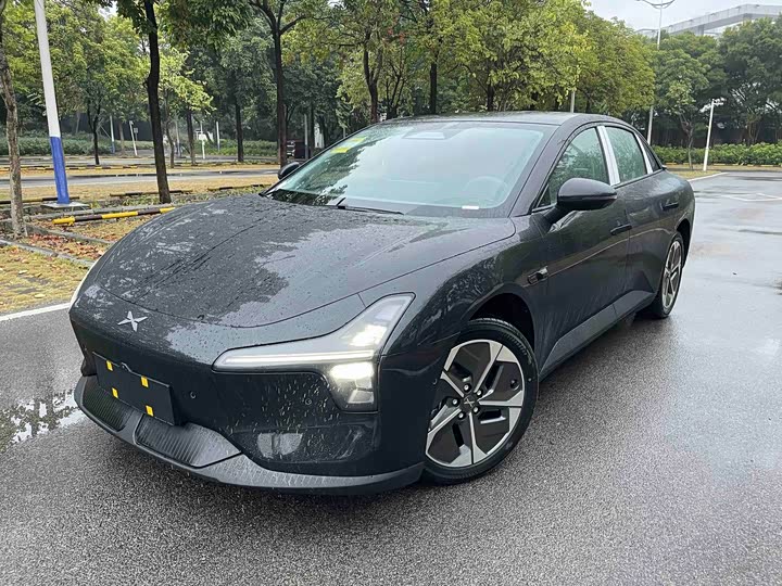 Фото 1 - XPeng Mona M03