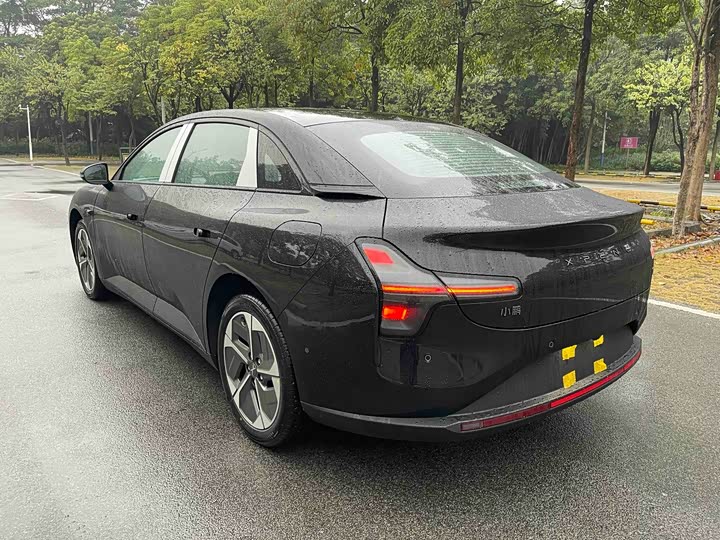 Фото 4 - XPeng Mona M03