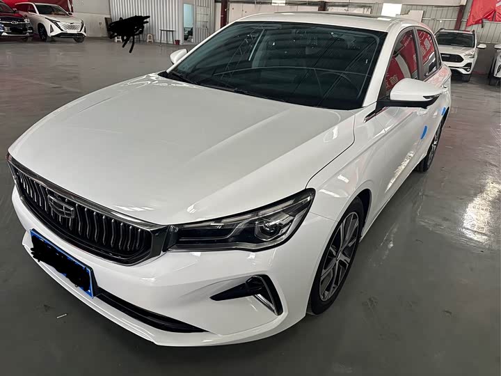 Фото 3 - Geely Emgrand