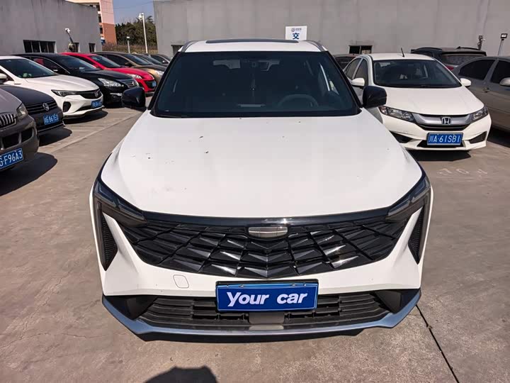 Фото 2 - Geely Atlas