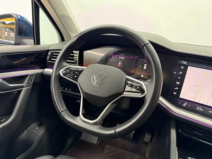 Photo 8 - Volkswagen Touareg