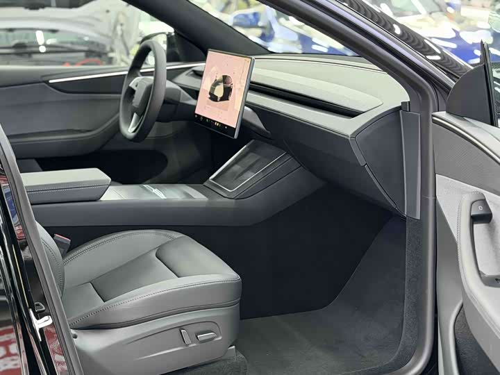 Фото 9 - Tesla Model Y