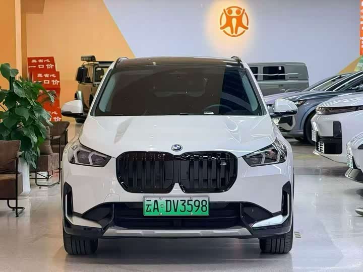 Фото 2 - BMW iX1