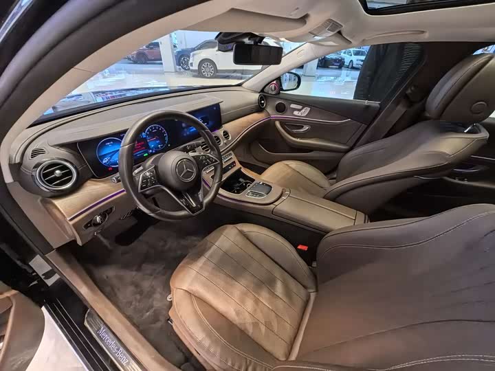 Photo 6 - Mercedes-Benz E-Class Hybrid