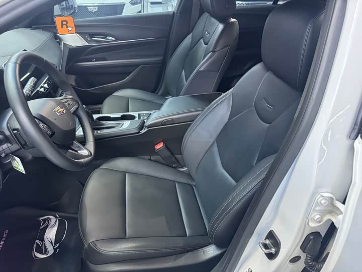 Photo 5 - Cadillac CT4