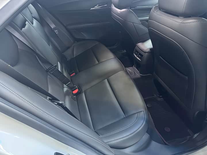 Photo 8 - Cadillac CT4