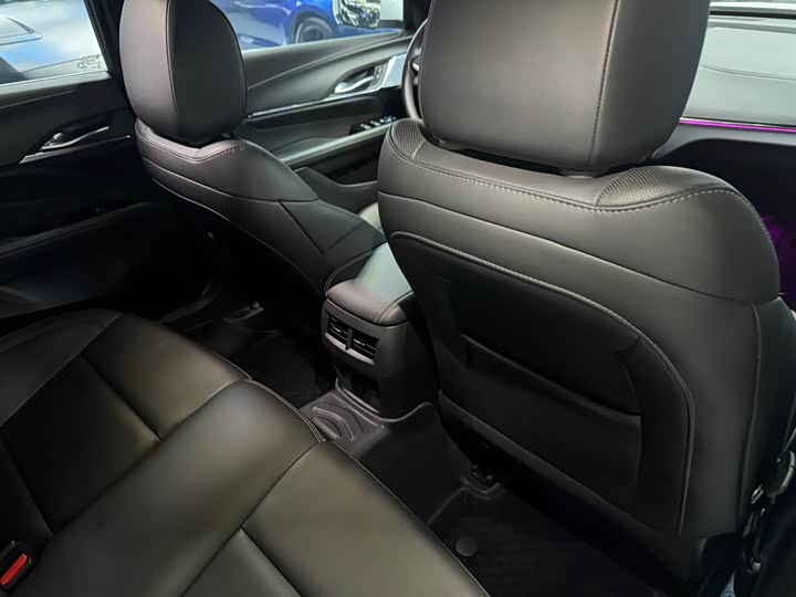 Photo 9 - Cadillac CT4