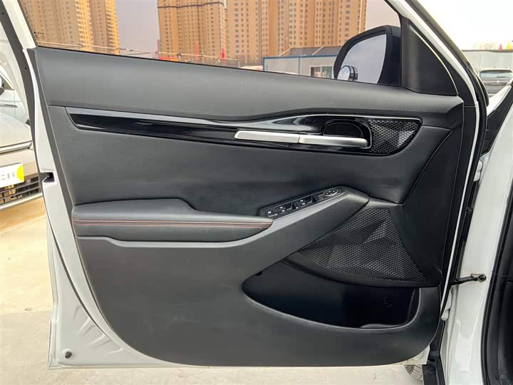 Фото 9 - Kia KX3