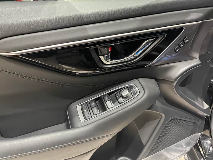 Фото 7 - Subaru Outback