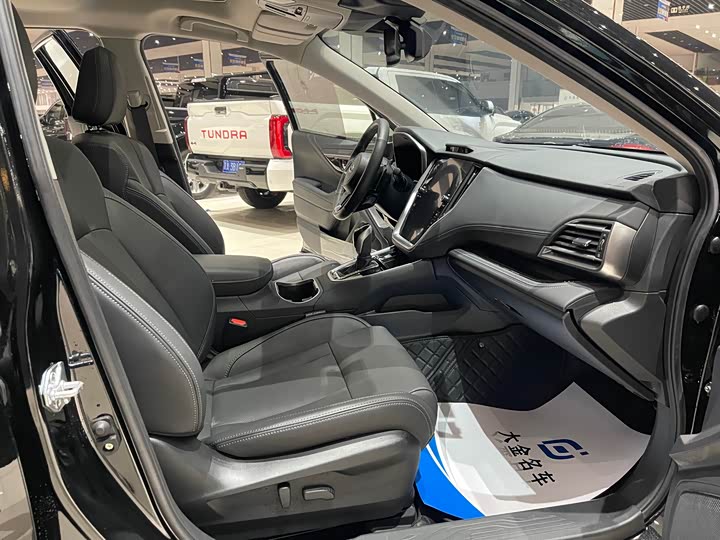 Фото 9 - Subaru Outback