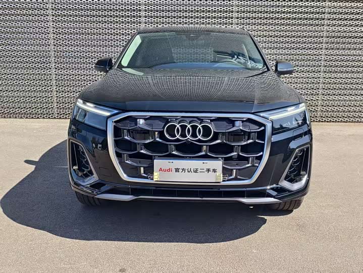 Фото 2 - Audi Q7