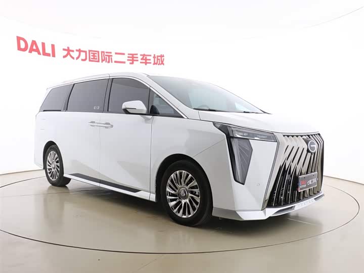 Фото 3 - GAC Trumpchi M8