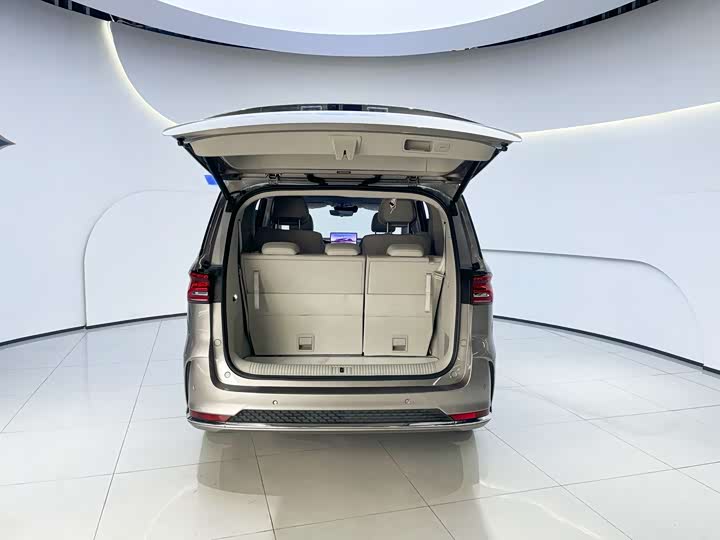 Photo 6 - Roewe iMax 8 EV