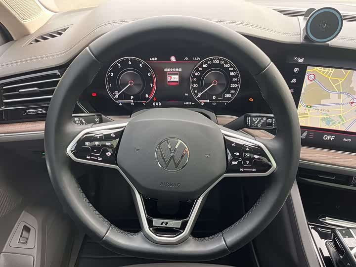 Фото 6 - Volkswagen Touareg